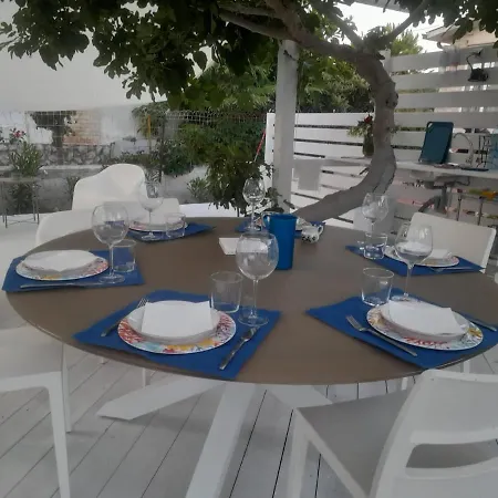 Apartment Grazioso Con Giardino. Ristrutturato E Sul Lungomare Rossano Stazione