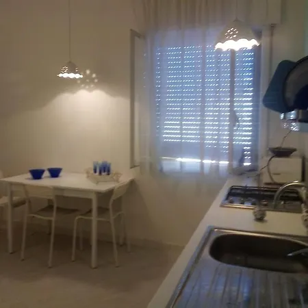 Grazioso Con Giardino. Ristrutturato E Sul Lungomare Apartment Rossano Stazione